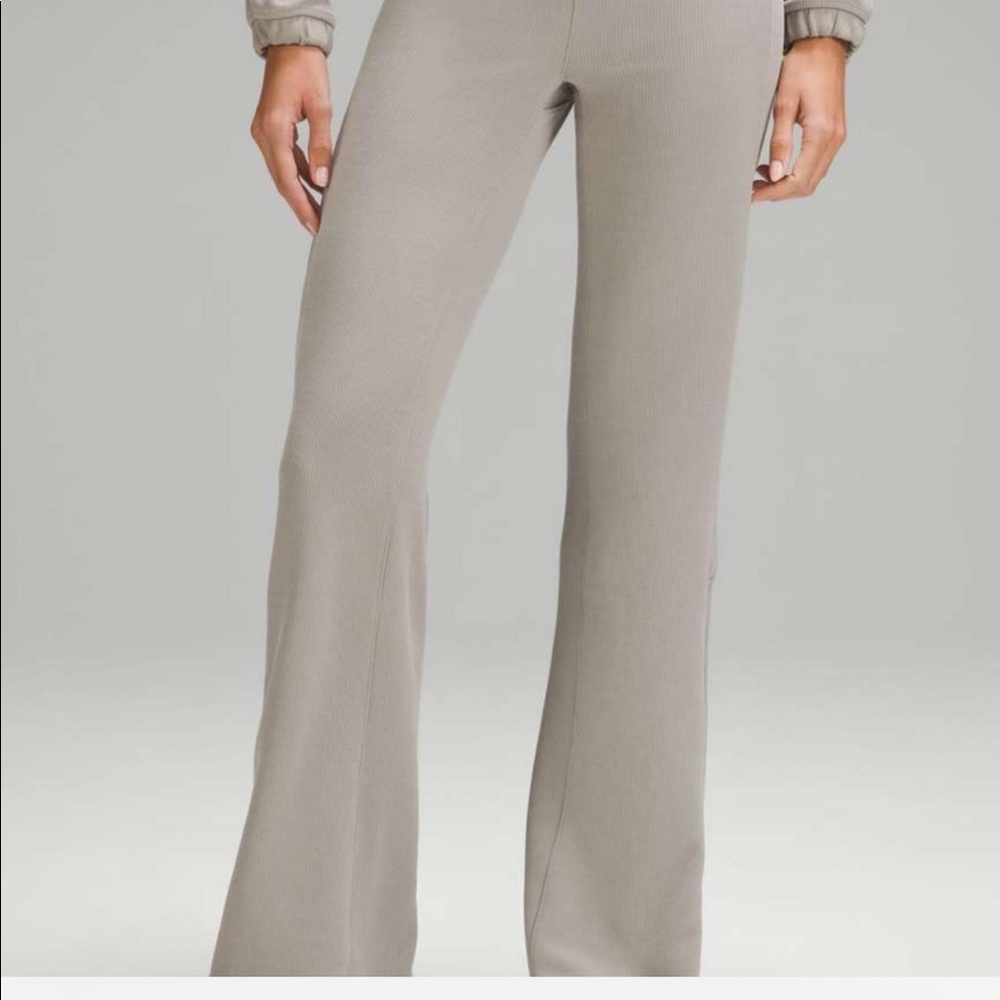 NWT Lululemon high waisted brushed softstreme rib zip flare leggings.